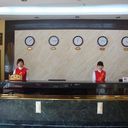 Grand Kingdom Hotel 広州 エクステリア 写真